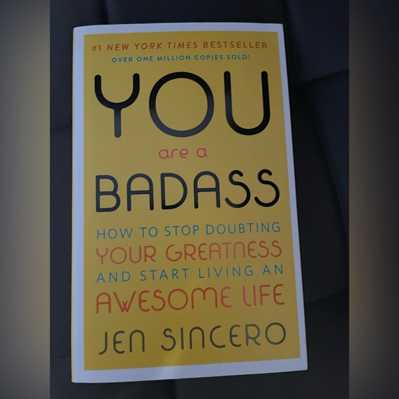 Paperback Book: You Are a Badass by Jen Sincero - Picture 1 of 5